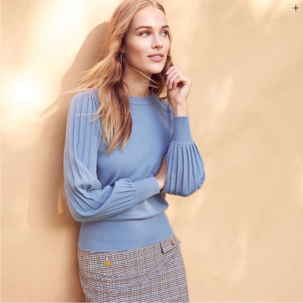 Pleated puff sleeve sweater